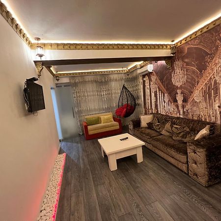2 Bedrooms Heart Of City Center Chişinău Eksteriør billede